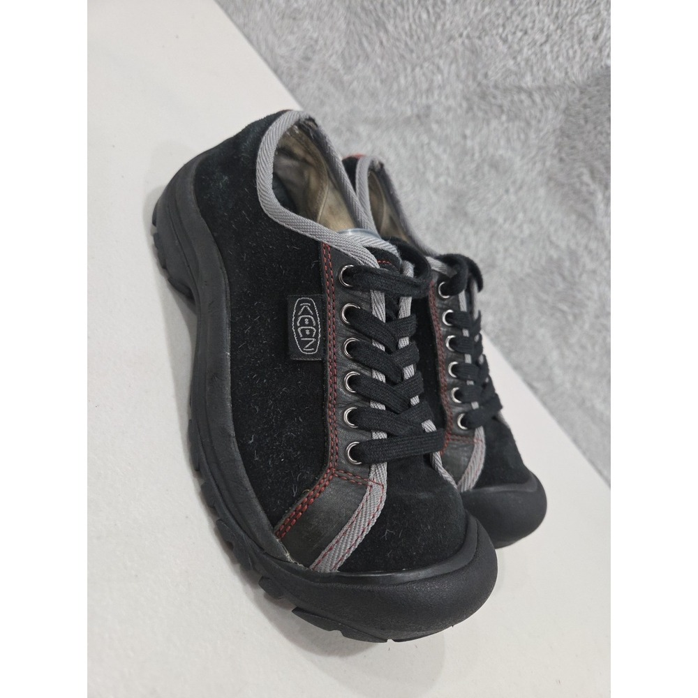 Keen Women's Hikers Size 7.5 Lace Up Outdoor Shoes Non-Slip